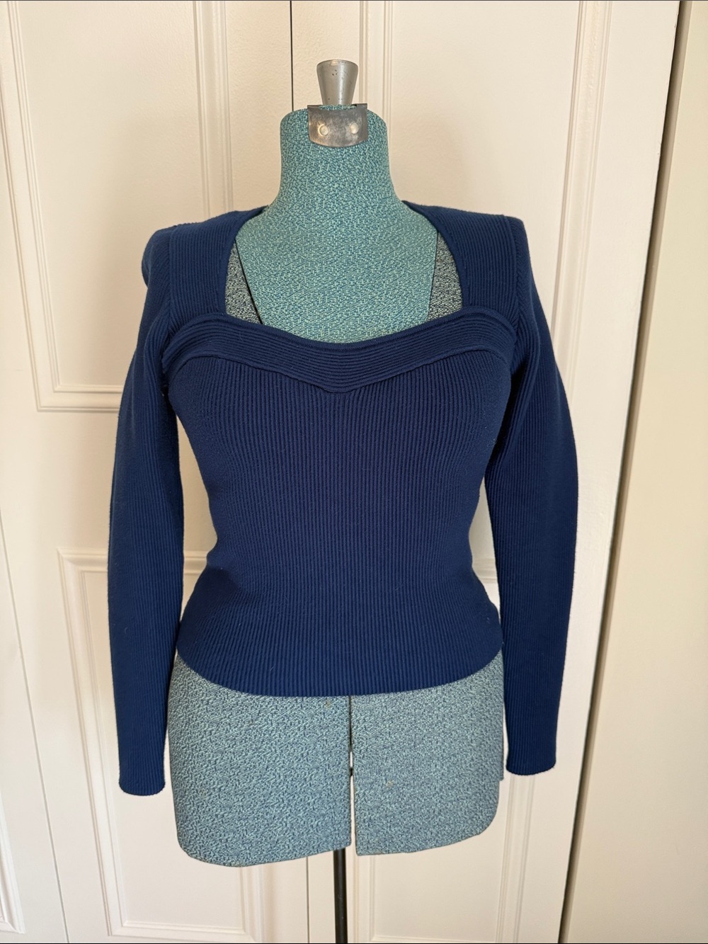 Abercrombie & Fitch Ribbed Scoop-Neck Sweater in Navy